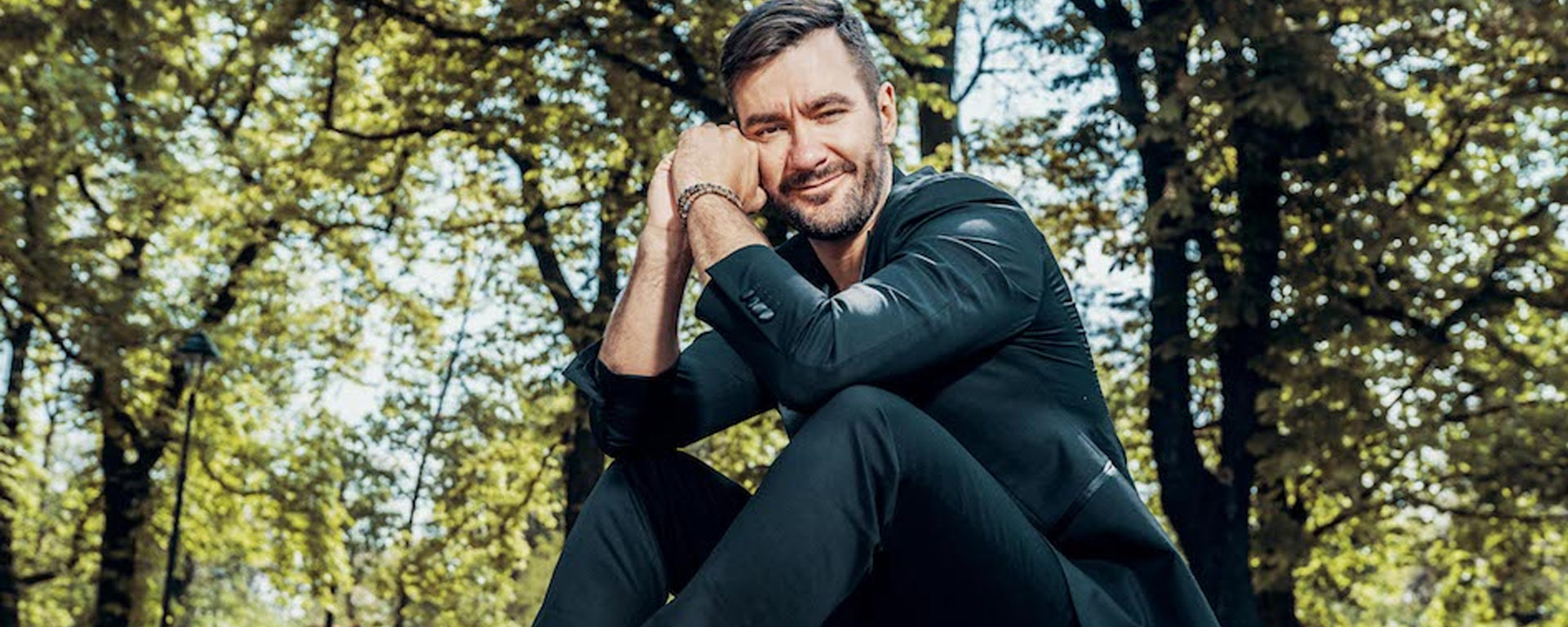 Marek Ztracený "Stále verí" - s novým singlom mieri do vypredaných Edenov.