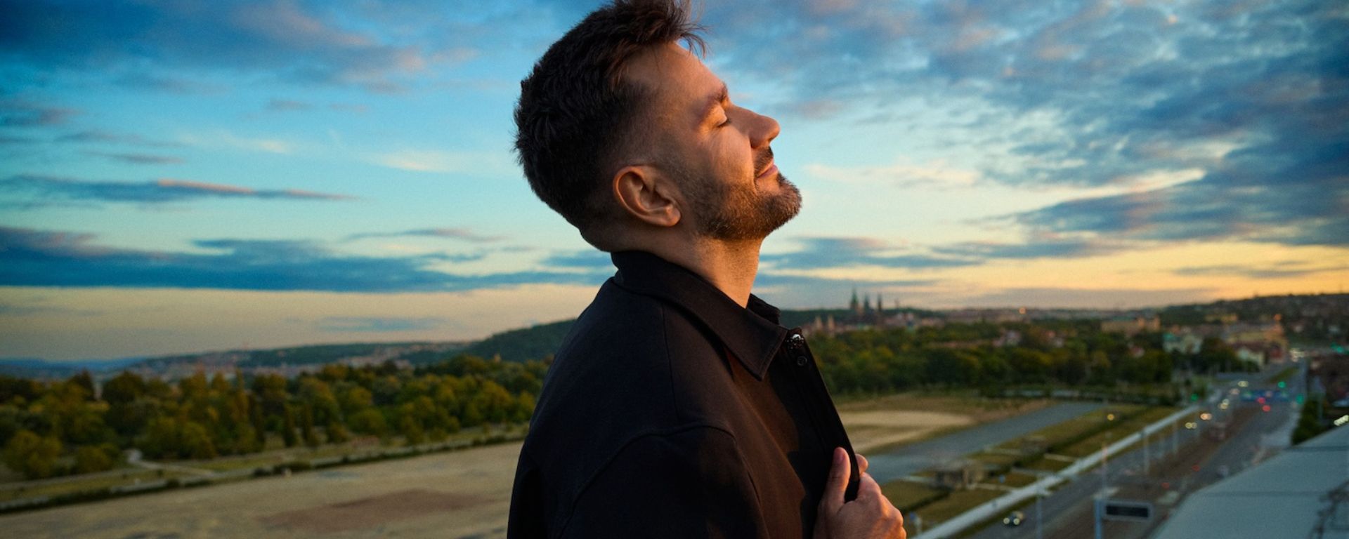 Marek Ztracený vydáva nový singel Obuj si mé boty ako pozvánku na megakoncert na Letenskej pláni. Marek Ztracený vydáva nový singel Obuj si mé boty ako pozvánku na megakoncert na Letenskej pláni.
